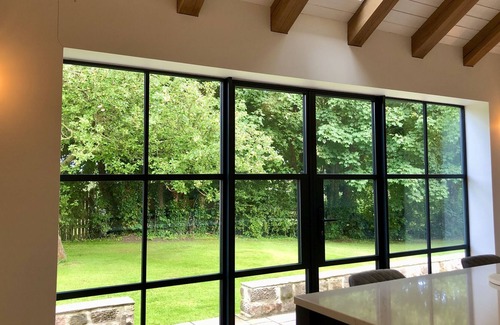 Knaresborough House | The Barn at Bradstone House (WiFi and Smart TV)