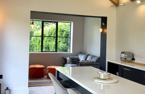 Knaresborough House | The Barn at Bradstone House (WiFi and Smart TV)