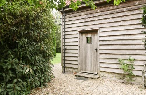 Ebbesborne Wake House | The Barn at Frog Pond Farm