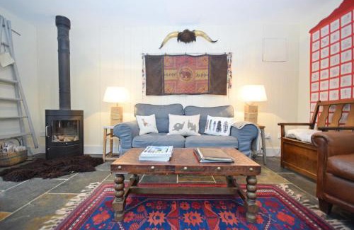 Petersfield House | The Barn at Guiles , Petersfield