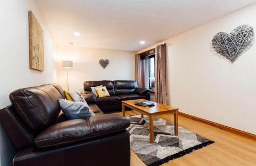 Castle Douglas House | The Barn @ Clauchan holiday Cottages