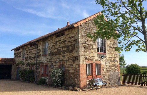 Saint-Macaire-du-Bois House | “The Barn” is our Gite Rental with Pool - Nearest City is Saumur