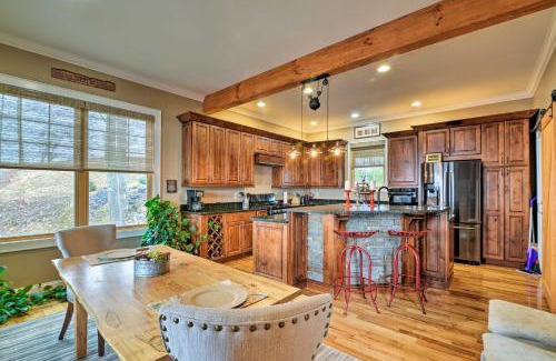 Caldwell House | The Barn House Caldwell Mtn Retreat with Hot Tub!