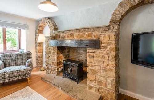 Hawes House | The Barn House