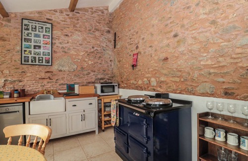 Kingston St Mary House | THE BARN, pet friendly, character holiday cottage in Spaxton