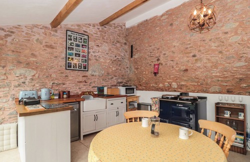Kingston St Mary House | THE BARN, pet friendly, character holiday cottage in Spaxton