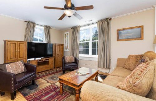 Bryson City Apartment | The Bartlett Apartment