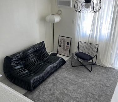 Bagumbayan Apartment | The Bauhouse Studio with Balcony near Eastwood