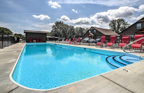 Lampe House | The Baxter Boat House 4 Bedroom Home