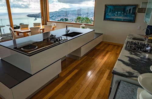 Sao Goncalo Villa | The bay house New house on cul -de-sac