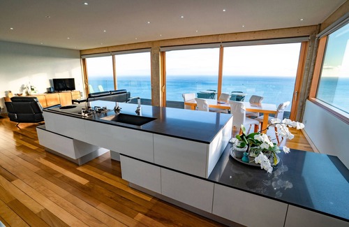 Sao Goncalo Villa | The bay house New house on cul -de-sac