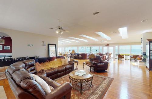Freeport House | The Bay House