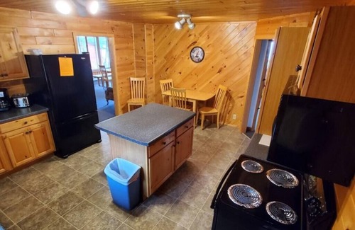 Ray House | The Bay View Lodge!