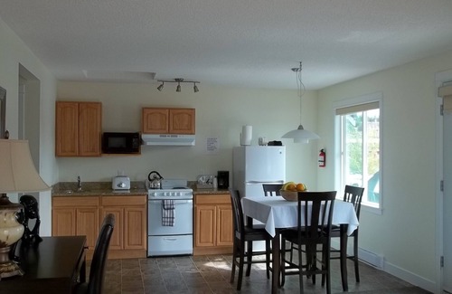 Ucluelet Hotel | The Bayshore Waterfront Inn