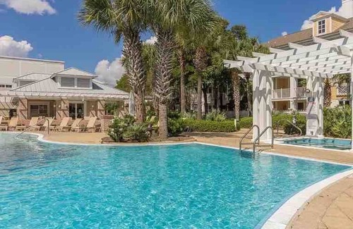 Baytowne Wharf Condo | The Baytowne Wharf Pilot House 123