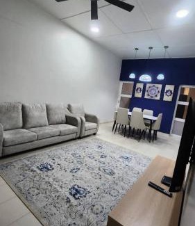 Kuantan House | The Bayu Residence