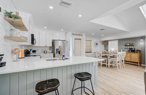 Bay Isle House | The Beach Bungalow Siesta Key - 205