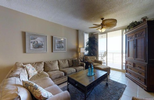 Fort Morgan House | The Beach Club Avalon 1102
