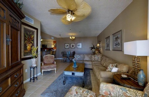 Fort Morgan House | The Beach Club Avalon 1102