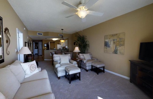 Fort Morgan House | The Beach Club Avalon 1105