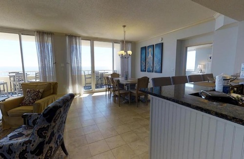 Fort Morgan House | The Beach Club Avalon 2001