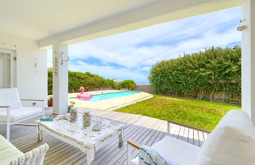 Kommetjie Villa | The Beach Cottage - Beachside Living in Kommetjie, Cape Town