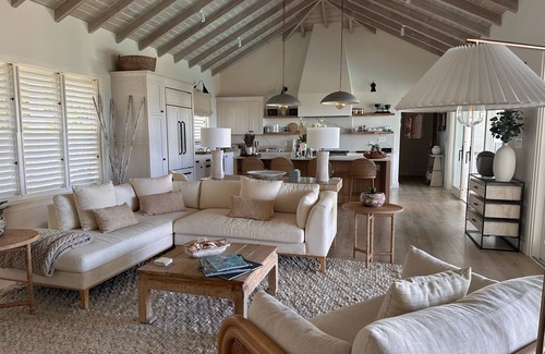 Falmouth Harbour Villa | The Beach House a Luxury Beachfront 3-bedroom villa in lovely Falmouth Harbour