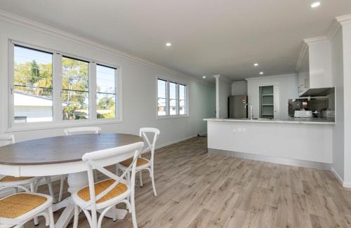 Bargara House | The Beach House 16 Clarke Street Bargara