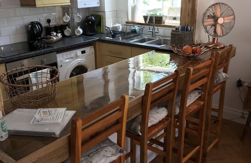 Eastbourne City Centre Apartment | The Beach House, Coral Bay, bespoke and individual apartments.