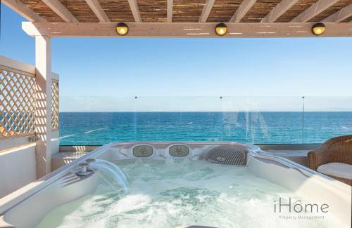 Agios Konstantinos Villa | The Beach House - Mansion with Swimming Pool