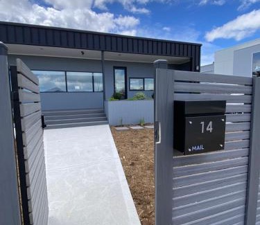 Primrose Sands House | The Beach House @ Primrose Sands