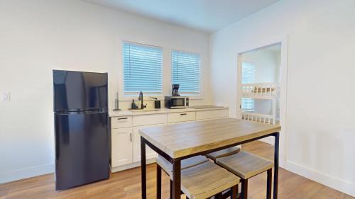 North End Hotel | The Beach House