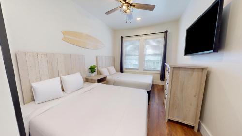 North End Hotel | The Beach House