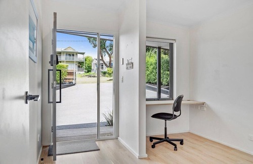 Mount Martha House | The Beach House - Views & Games Room