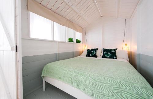 Farringdon Apartment | The Beach Hut in Holborn, by the Design Traveller