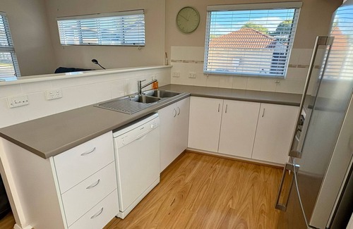 Broadwater House | The Beach Quarters Cabin – Relaxed Coastal Living at Geographe Bay Holiday Park