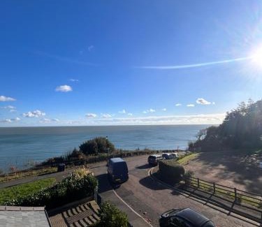 Shanklin Apartment | The Beach Retreat
