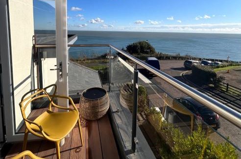 Shanklin Apartment | The Beach Retreat
