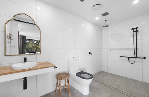 Nambucca Heads Hotel | The Beach Rooms