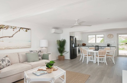 Salamander Bay House | The Beach Shack on Wanda - Waterfront Coastal Chic