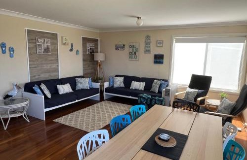 Guilderton House | The Beach Shack - OCEAN VIEWS, CLOSE TO THE BEACH