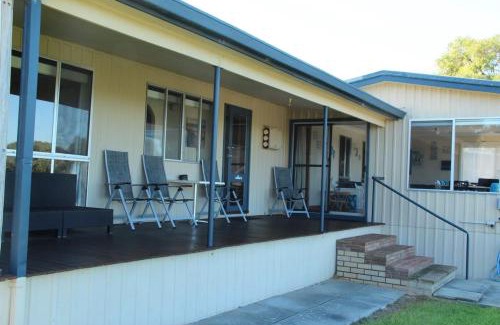 Guilderton House | The Beach Shack - OCEAN VIEWS, CLOSE TO THE BEACH