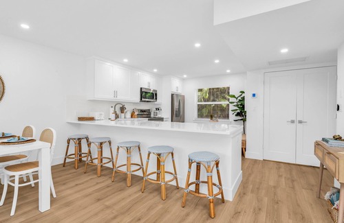 Juno Beach Condo | The Beach Villa in Juno! 2-Steps to the Beach