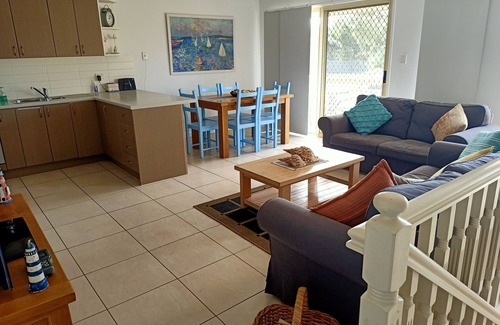 Pottsville House | The BeachsideTownhouse