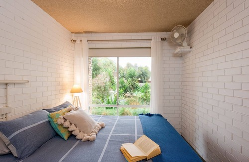 Portarlington Apartment | The Beachy Unit - Bright and fresh interior, with pool and close proximity to town.