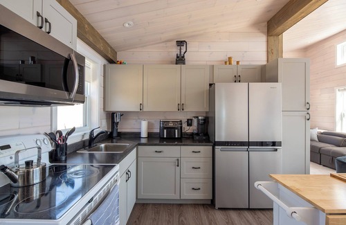 Bayswater House | The Beacon at Bayswater Beach