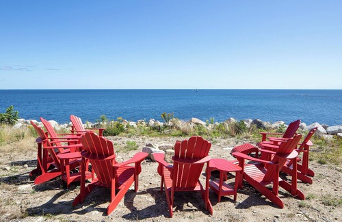 Bayswater House | The Beacon at Bayswater Beach