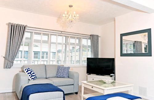 Eastbourne City Centre Apartment | The Beacon Loft