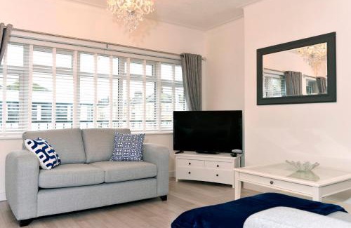 Eastbourne City Centre Apartment | The Beacon Loft
