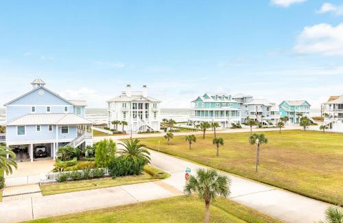Beachside Village House | The Beacon